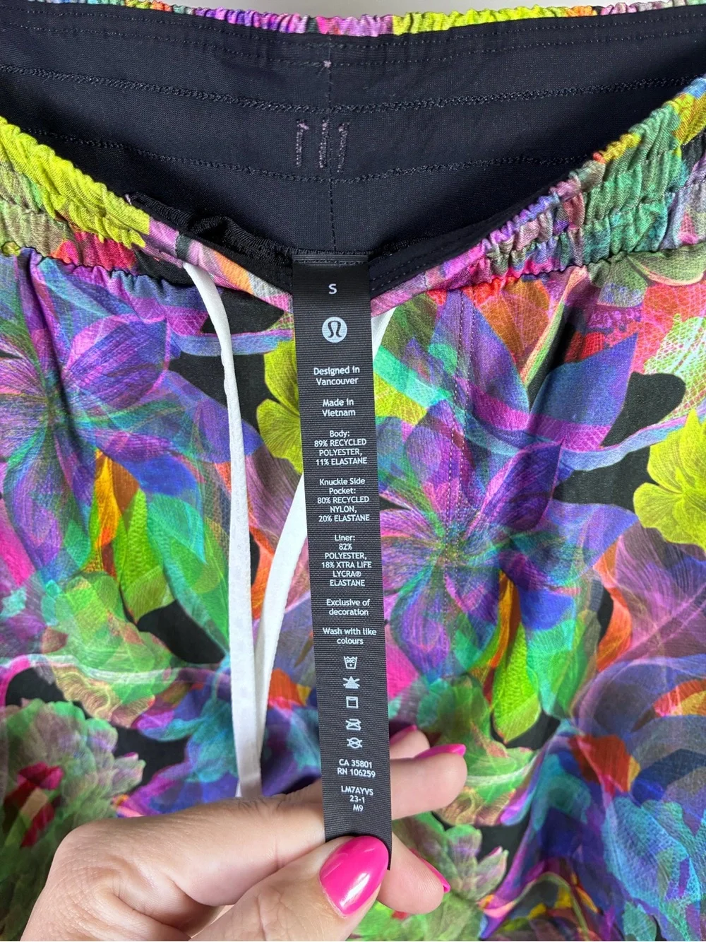 NWOT Lululemon Pool Shorts 5